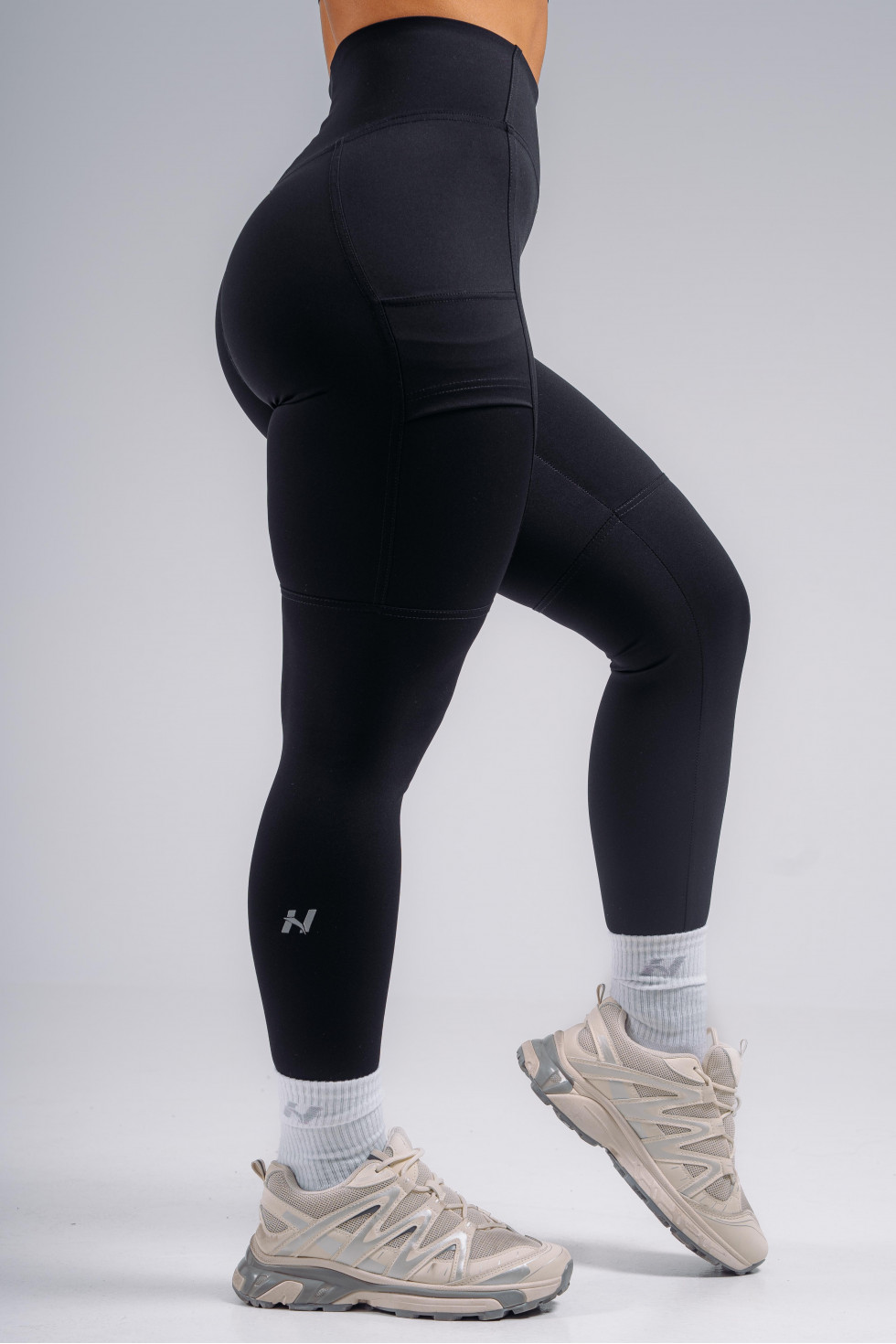 High-Waist Sculpting Leggings with Pockets PRIMAL 851 (S, Чёрный)